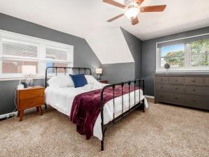 Cama ou camas em um quarto em Columbus St Haus German Villagepetsok