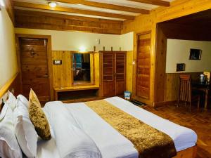 Postelja oz. postelje v sobi nastanitve The Vashisht, Manali - A Four Star Luxury Hotel