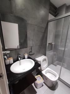 Koupelna v ubytování Chuflay Apartments, Barrio El Molino pleno centro Tarijeño