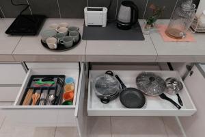 Köök või kööginurk majutusasutuses Taiping Homestay 5R3B, 9mins - Zoo & Lake Garden Taiping