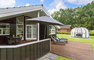 Zahrada ubytování Holiday Home Pøt Strandby Juelsminde T