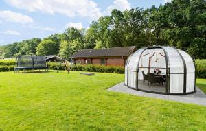 Zahrada ubytování Holiday Home Pøt Strandby Juelsminde T