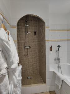 Koupelna v ubytování Le Roc E Fiori Hotel - Teritoria