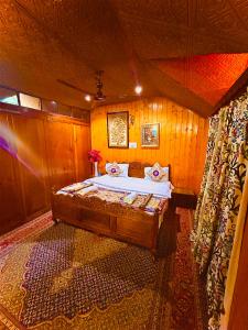 Gallery image of The Altaf Group Of Houseboats in Srinagar