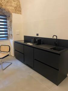 Η κουζίνα ή μικρή κουζίνα στο Marì Luxury House