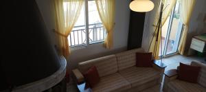 A seating area at George & Katerina Houses