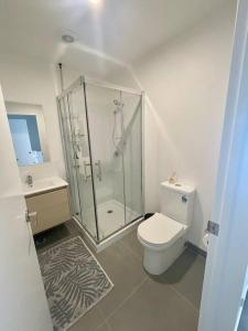 Koupelna v ubytování Auckland Airport Oasis Townhouse