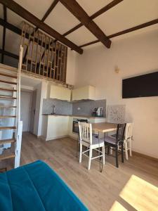 Η κουζίνα ή μικρή κουζίνα στο Appartement Duplex proche de la mer