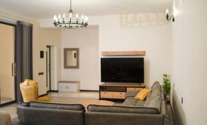 Μια τηλεόραση ή/και κέντρο ψυχαγωγίας στο Boutique House Gabala
