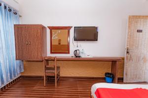 Letto o letti in una camera di Basundhara Resort Pokhara