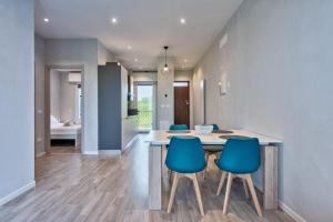 Posezení v ubytování P2 Sweet Apartment Lake View&Pool