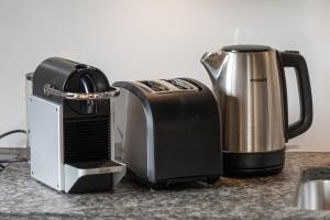 Chesa-strimer - Stüva Sur的咖啡和沏茶工具