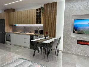 Kuchyň nebo kuchyňský kout v ubytování Duka Apartment