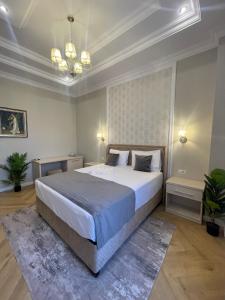 Giường trong phòng chung tại Hotel Europa