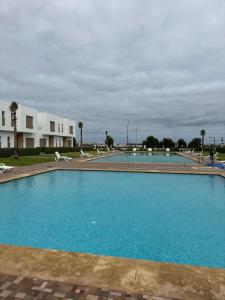 Bazén v ubytování Villa paradis nebo v jeho okolí