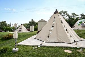 Зображення з фотогалереї помешкання Smart glamp у місті Bukovik