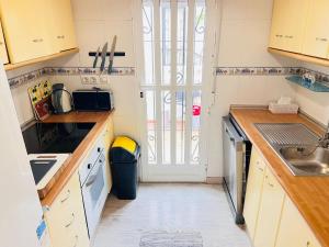 Kuchyň nebo kuchyňský kout v ubytování Townhouse Dreamhills Los Altos