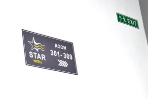 Certificato, attestato, insegna o altro documento esposto da Star Hotel & Restaurant