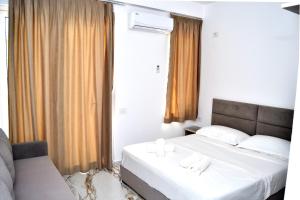 Letto o letti in una camera di Star Hotel & Restaurant