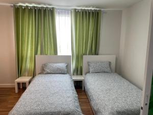 Maesod Mountain View客房内的一张或多张床位