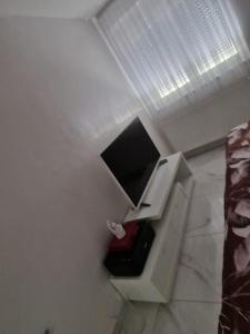 TV/trung tâm giải trí tại Villa Ema +23 ảnh