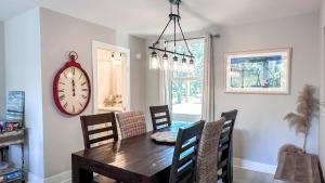 Χώρος καθιστικού στο 3068 Seascape - Stunning Views!! Deck with Pool Access, Easy Access to Beach &, Shops +66 φωτογραφίες