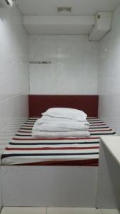 Kama o mga kama sa kuwarto sa JW Hostel