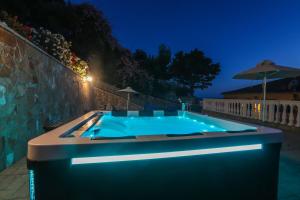 Πισίνα στο ή κοντά στο Apartments Sissy
