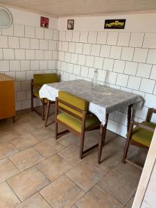Apartmány u Zbytiny的休息区