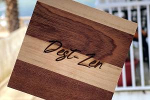 a sign with the word jeel van on it at Dest-Zen Gated Beach Access Game Room in Destin
