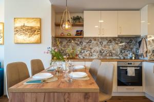 Fotografie z fotogalerie ubytování Golden Mountains v destinaci Gabrovo + 42 fotografií