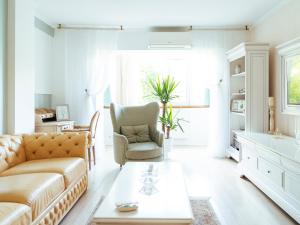 Kuchyň nebo kuchyňský kout v ubytování Herastrau Park Luxury Apartment