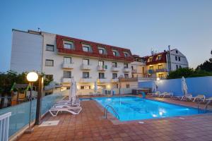 Bazén v ubytování Hotel Campomar 3*** Superior nebo v jeho okolí