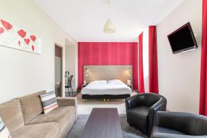 TV o dispositivi per l'intrattenimento presso Brit Hotel Spa Le Connetable