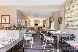 Area soggiorno di Brit Hotel Spa Le Connetable