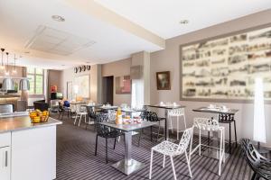 Area soggiorno di Brit Hotel Spa Le Connetable