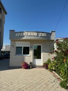 Το κτήριο όπου στεγάζεται  το διαμέρισμα