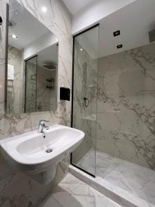 Bagno di Gaia Pyramids View INN