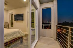 Fotografie z fotogalerie ubytování The Ultimate View House v destinaci Dallas