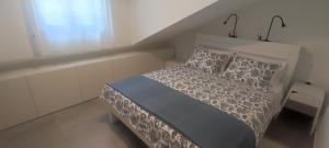 Кровать или кровати в номере Apartment Desanti 4 Valun +13 фотографий