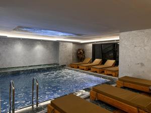 Bazén v ubytování Toer Hotel & SPA nebo v jeho okolí