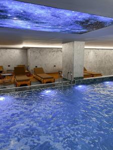 Bazén v ubytování Toer Hotel & SPA nebo v jeho okolí