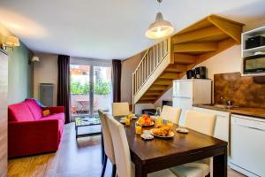 Nhà bếp/bếp nhỏ tại Appartement 2 Pièces Duplex 6 Personnes Balcon MAE-9181