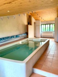 Gallery image of Villa vignoble Sauternes et spa in Sauternes +74 photos