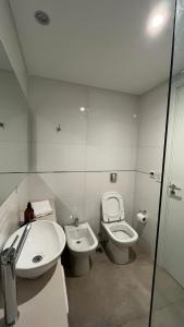 Koupelna v ubytování Depto 2 amb PLAYA GRANDE con Cochera - C -