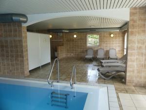 Bazén v ubytování Dreiländereck mit Sauna und Pool, Wohnung 403 nebo v jeho okolí