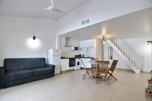 Kuchyň nebo kuchyňský kout v ubytování SUPERBE DUPLEX T2 Saline 3 étoiles