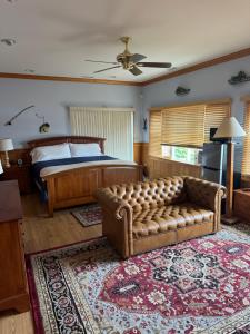 Imagen de la galería de Tranquility Lake Home, en Waterboro
