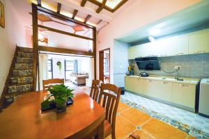 พื้นที่นั่งเล่นของ Zhangjiajie Han Exotic Inn