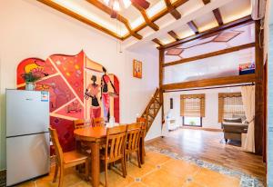 ครัวหรือมุมครัวของ Zhangjiajie Han Exotic Inn